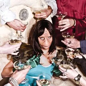 I'm under the house, I'm dying